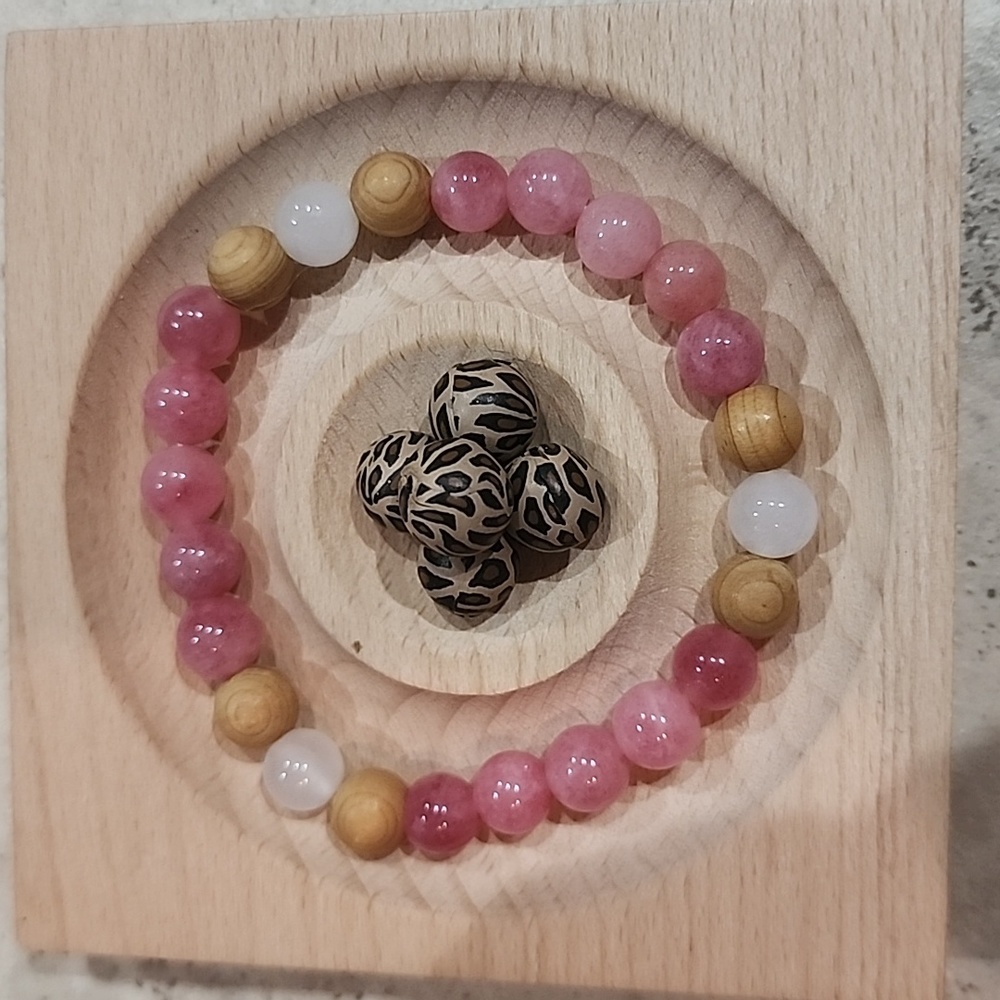 🔥Natural Pink Chalcedony, White Jade & wood Crystal Beads Bracelet 7.5 in